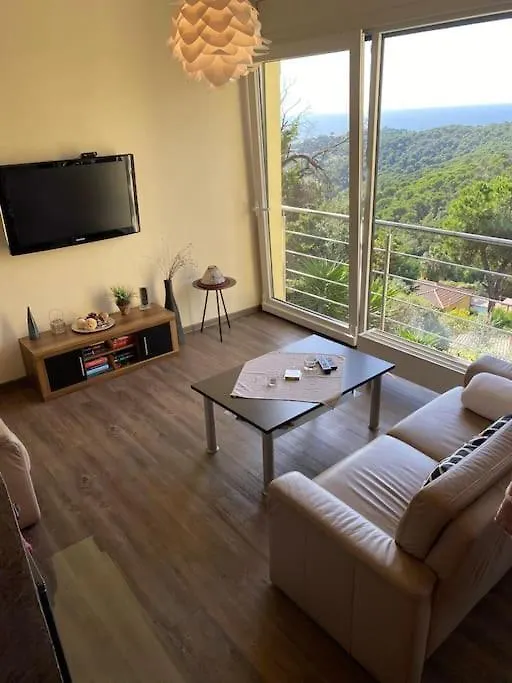 The 3 Singing Palms Villa Lloret de Mar